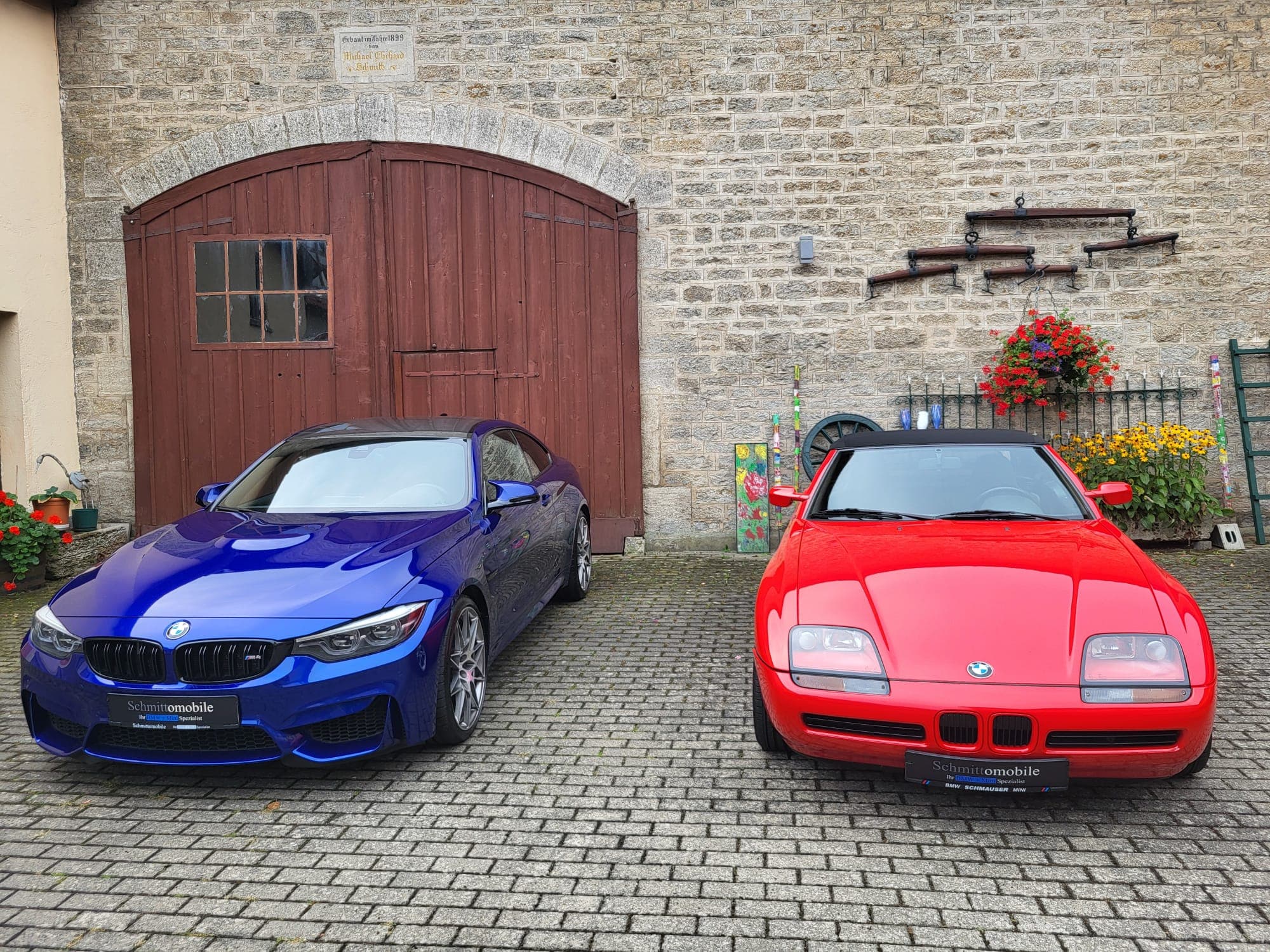Showroom 4 - Gepflegte Fahrzeuge bei Schmittomobile — Qualität die man sieht.